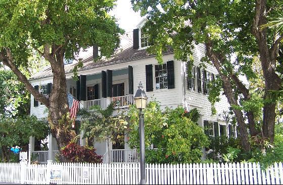 Photo of the Audubon House in June