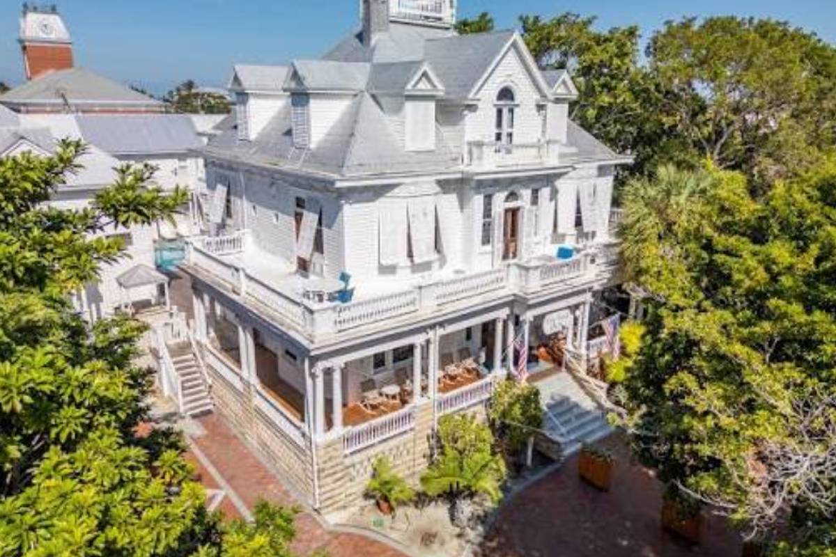Curry Mansion Inn historic bed and breakfast Key West Victorian mansion on Caroline Street