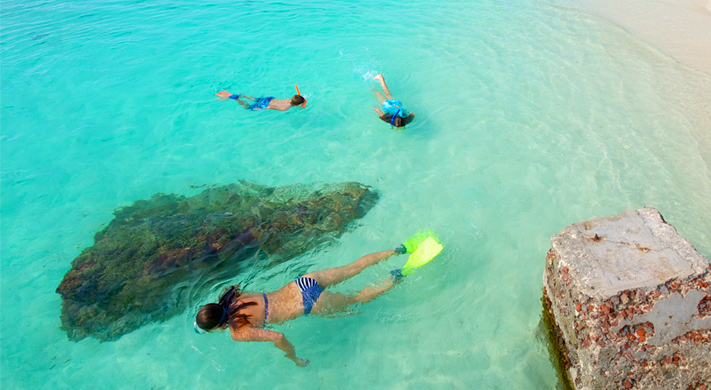 kids snorkeling in key west